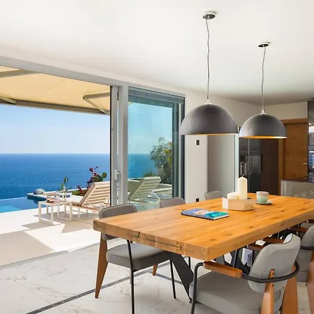 Ultra Luxurious Hvar 5 Bedrooms Celestia Private Heated Infinity Pool Stunning Sea Views Sveta Nedilja スヴェタ・ネデリャ