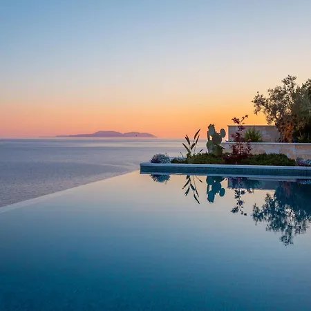 Ultra Luxurious Hvar 5 Bedrooms Celestia Private Heated Infinity Pool Stunning Sea Views Sveta Nedilja ヴィラ スヴェタ・ネデリャ