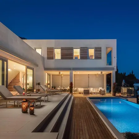 ヴィラ Ultra Luxurious Hvar 5 Bedrooms Celestia Private Heated Infinity Pool Stunning Sea Views Sveta Nedilja スヴェタ・ネデリャ