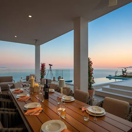 Ultra Luxurious Hvar 5 Bedrooms Celestia Private Heated Infinity Pool Stunning Sea Views Sveta Nedilja ヴィラ *
