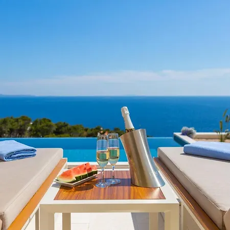 Ultra Luxurious Hvar 5 Bedrooms Celestia Private Heated Infinity Pool Stunning Sea Views Sveta Nedilja * スヴェタ・ネデリャ