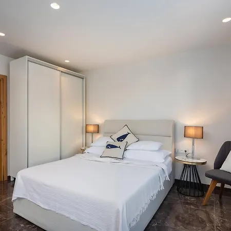 Ultra Luxurious Hvar 5 Bedrooms Celestia ヴィラ スヴェタ・ネデリャ